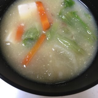 しろなと豆腐と大根のお味噌汁(^^)
